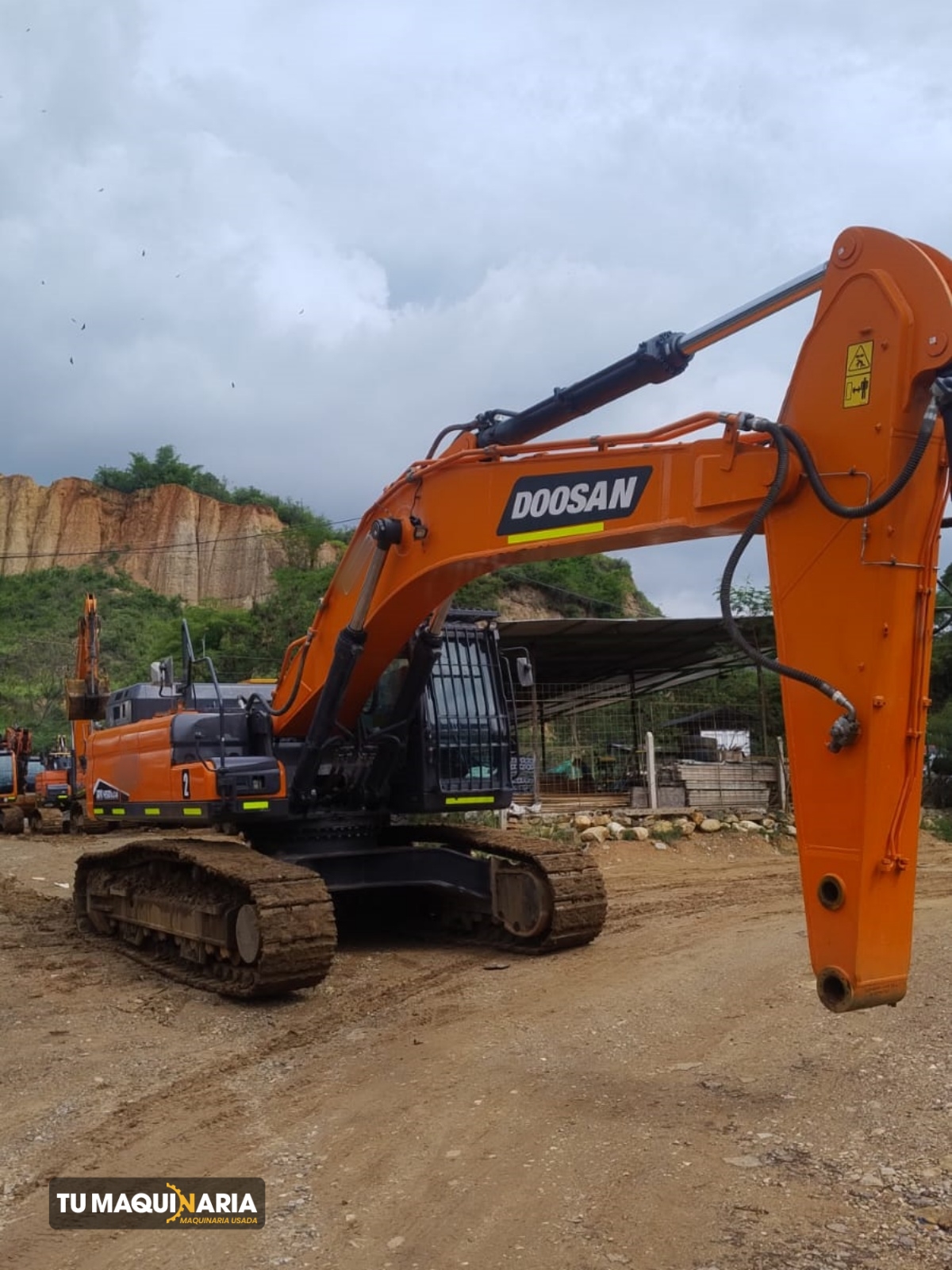Excavadora usada 2022 Doosan DX450LCA-7M (1)