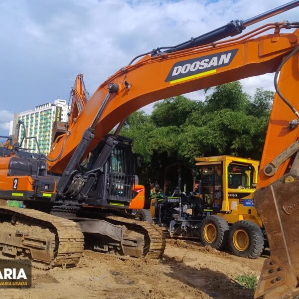 Excavadora usada 2022 Doosan DX450LCA-7M (6)