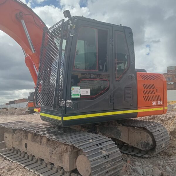 Excavadora usada 2014 Lishide SC130-8 tm0823 (3)
