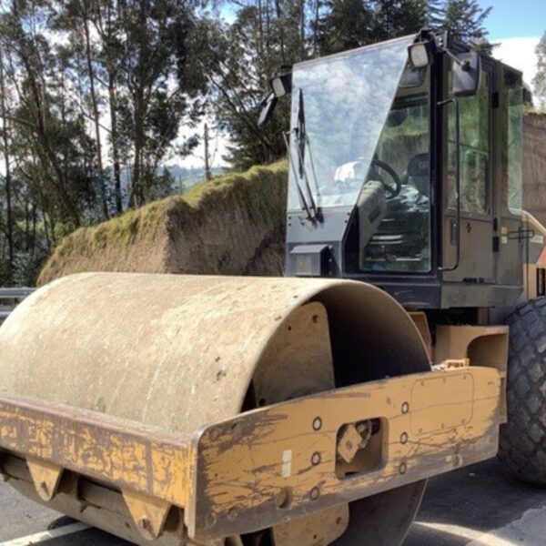 vibrocompactador usado 2016 CATERPILLAR CS533E tm1162 (19)