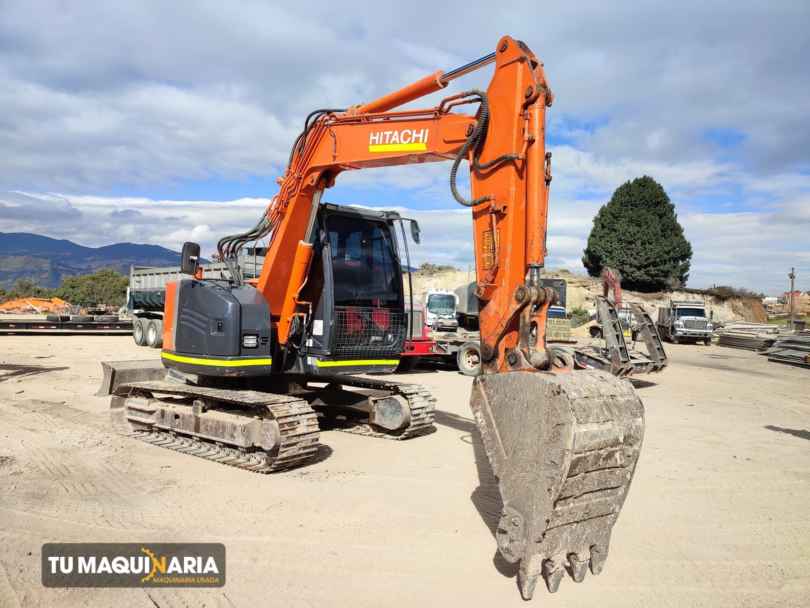 Excavadora usada 2011 Hitachi zx75us-3 tm0937 (7)