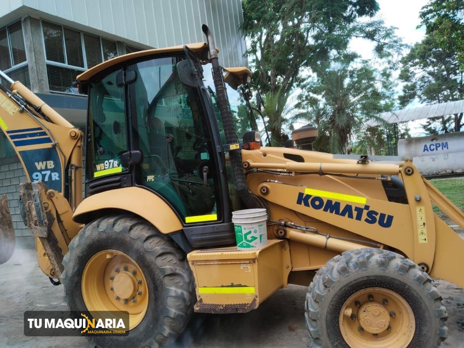 Retrocargador usado 2017 komatsu wb97r-5e0 tm1376 (2)