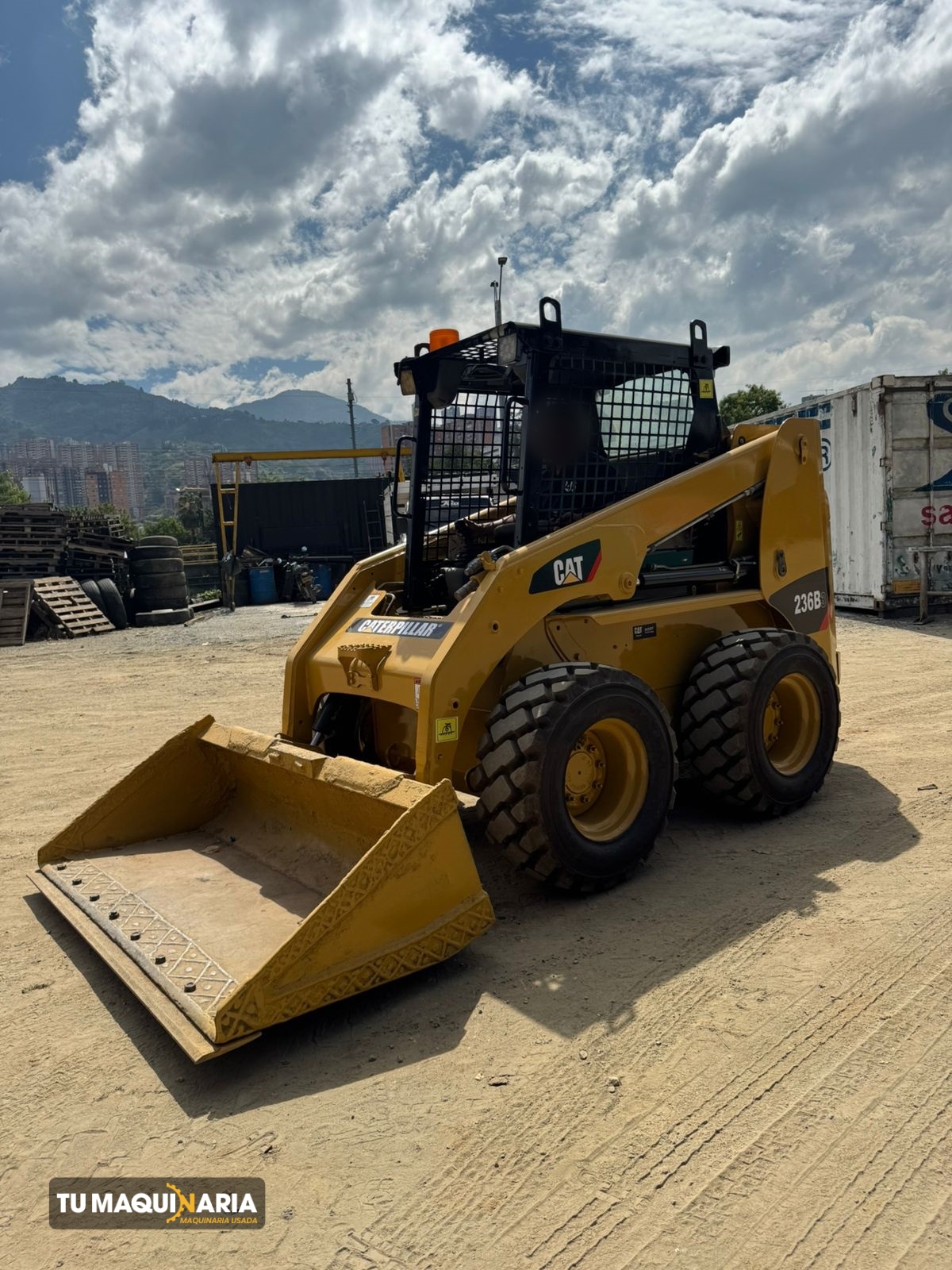 minicargador usado 2011 caterpillar 236b tm1361 (15)