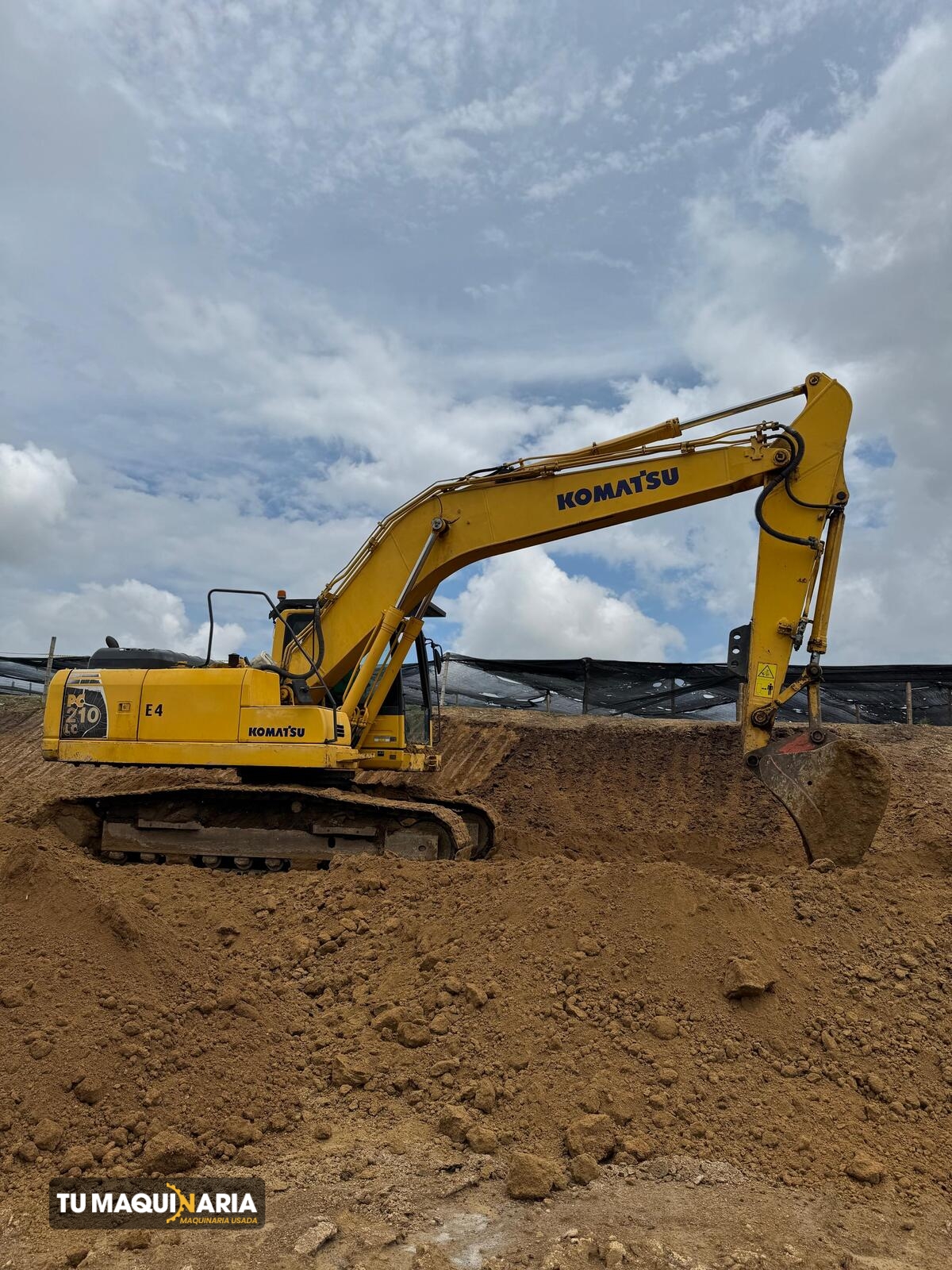 Excavadora usada 2011 komatsu pc210lc-8 tm1454