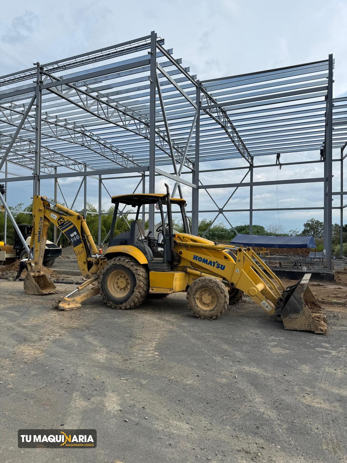 Retrocargador usado 2006 komatsu wb146-5 tm1455