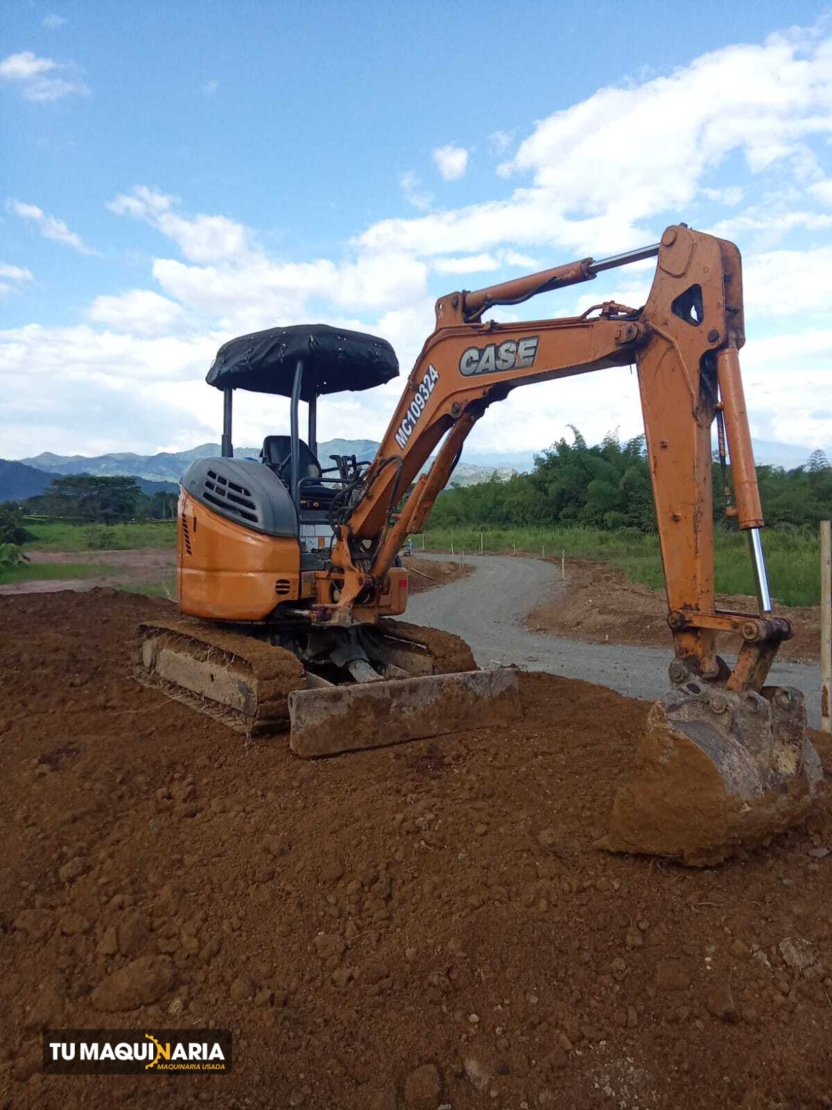 Mini excavadora 2016 case cx31b tm1494 (3)