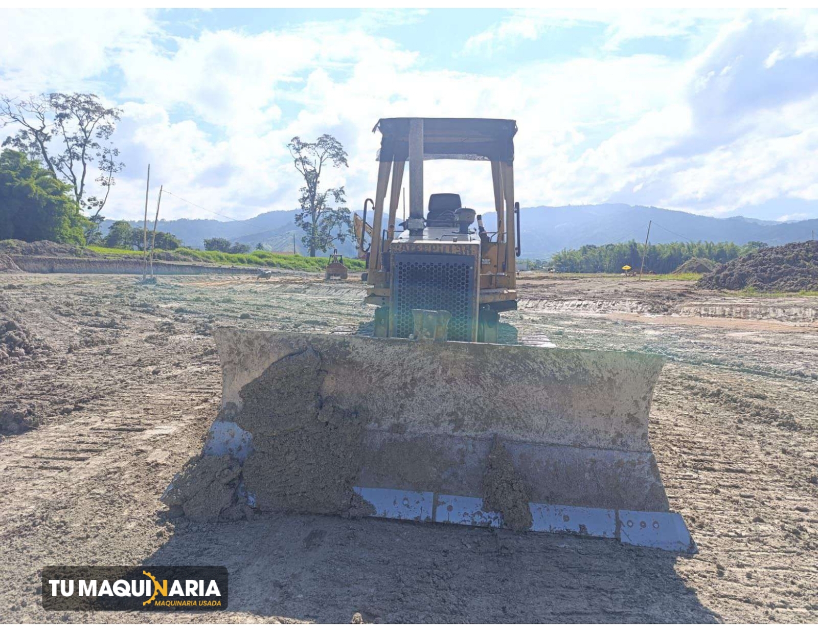 Bulldozer usado 1998 Caterpillar D4C TM1581 (1) 1998 CATERPILLAR D4C - Imagen 1